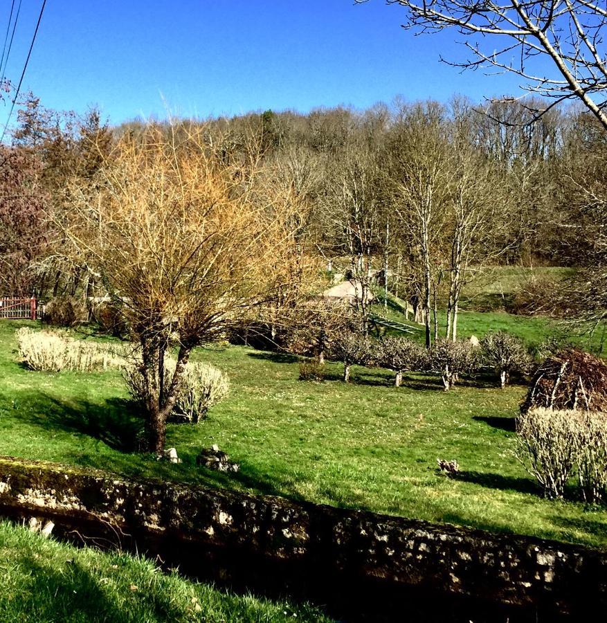 Lapartment Du Perigord Javerlhac-et-la-Chapelle-Saint-Robert Bagian luar foto